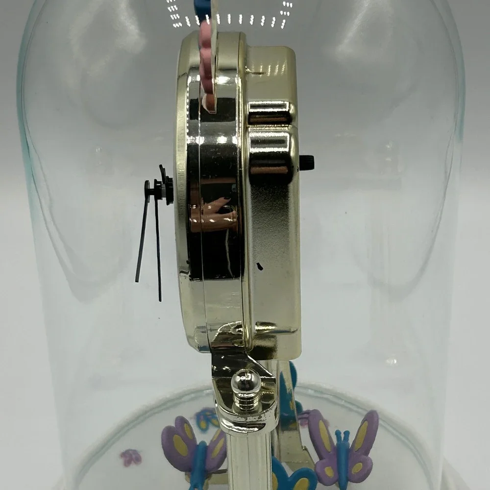 Disney Winnie the Pooh Anniversary Clock Butterflies‎ Flowers Battery Y2K 2001
